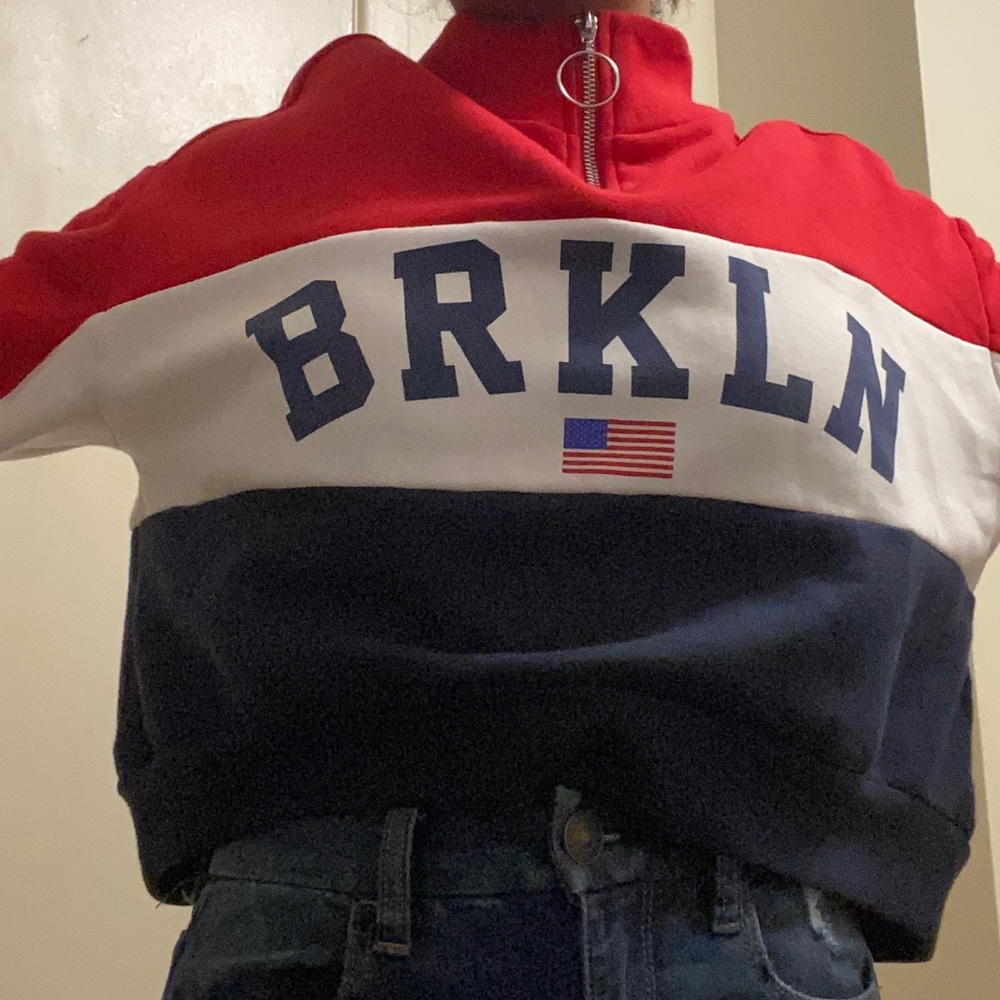 Cropped sweater - Picture 7 of 8
